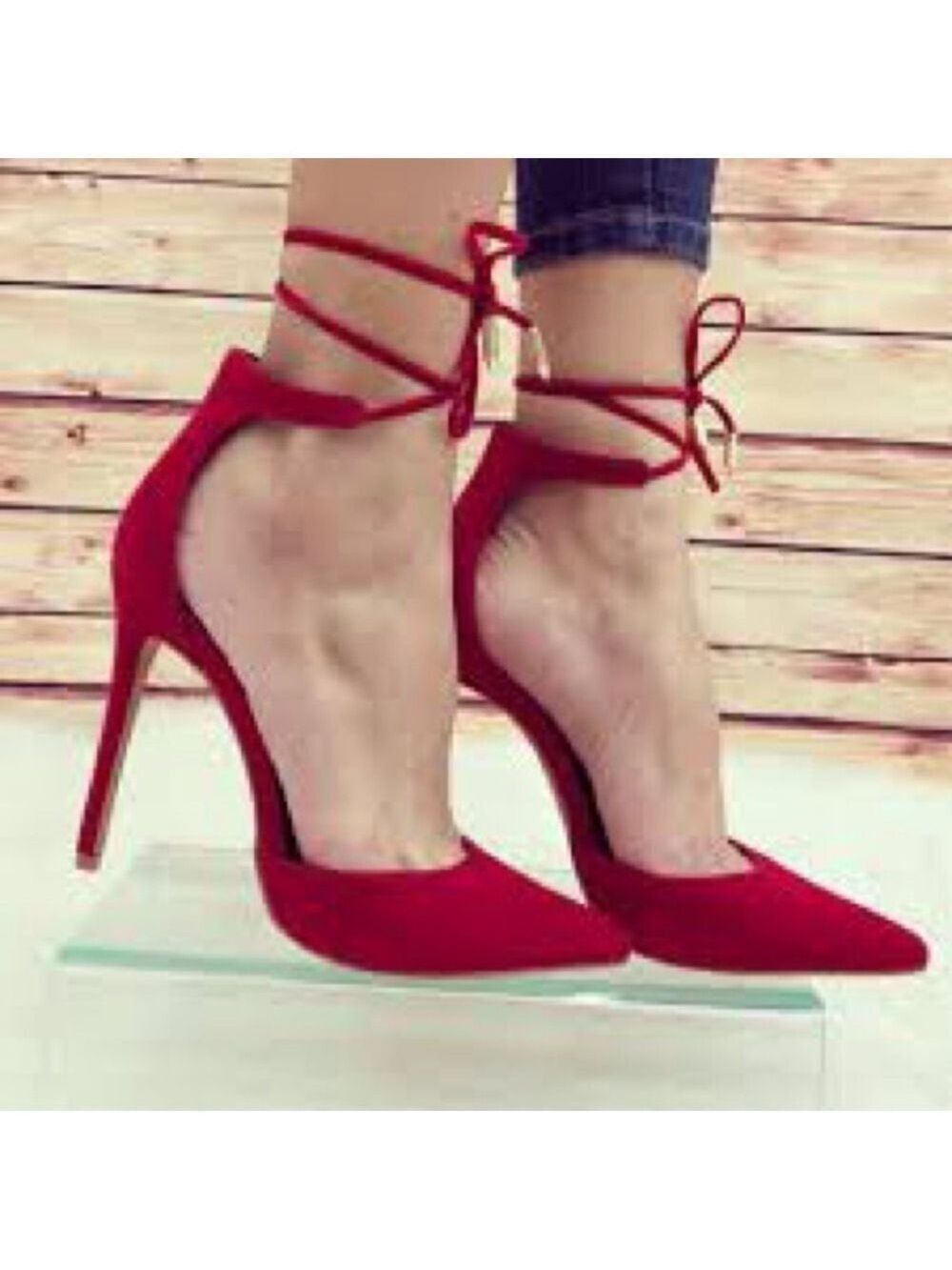 Women’s Wild Diva Lounge Red Faux Suede Strappy Heels Size 6 US!
